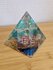 Orgonite energie piramide Libelle tranformatie horus_